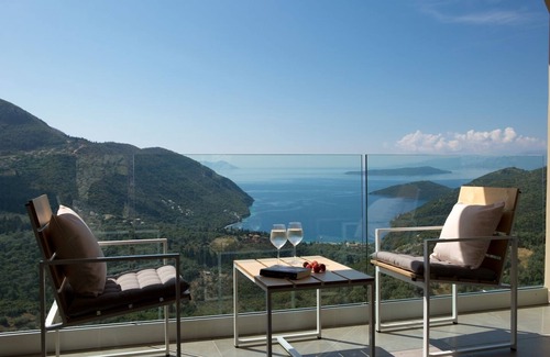 Fternon Villa | DELUXE Moderna villa de 3 dormitorios piscina privada, vistas al mar cerca de Mikros Gialos y Nidri