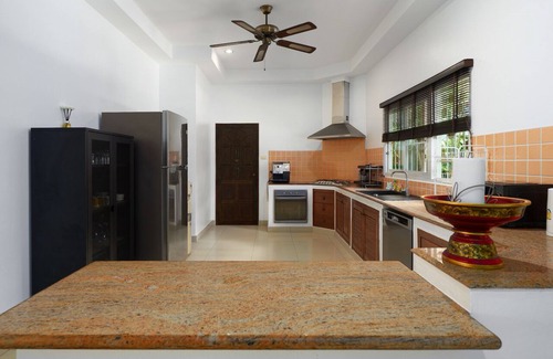 Ban Saiyuan Villa | Villa de lujo de 3 dormitorios con piscina privada con jardín tropical - área de 1200m2