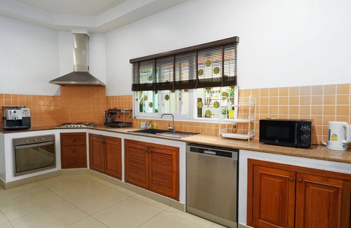 Ban Saiyuan Villa | Villa de lujo de 3 dormitorios con piscina privada con jardín tropical - área de 1200m2