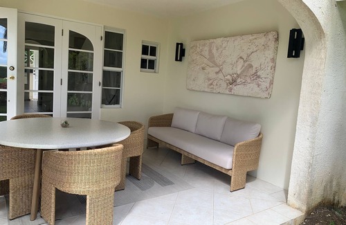 Christie Casa | Luxury 3 br 3.5 bth townhouse in gated community