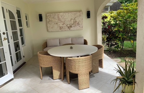 Christie Casa | Luxury 3 br 3.5 bth townhouse in gated community