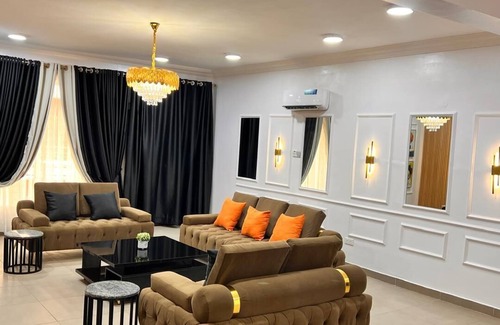 Ofin Apartamento | LUXURY 3BED ACE APARTMENT