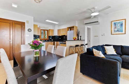 Aphrodite Hills Apartamento | Luxury 3Br 2Ba Apartment With Heated Private Pool-Aphrodite Hills