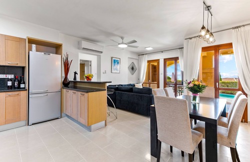 Aphrodite Hills Apartamento | Luxury 3Br 2Ba Apartment With Heated Private Pool-Aphrodite Hills