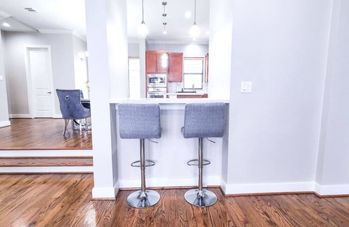 Washington Ave./ Memorial Park Casa | Luxury 3BR/3.5BA Townhouse