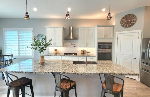 Peoria Casa | Luxury 3BR 3BA Villa, Private Pool, Pet Friendly*, Indoor Fireplace, 1.25 Acres