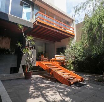 Miraflores Apartamento | Luxury 3BR House with Terrace in Miraflores