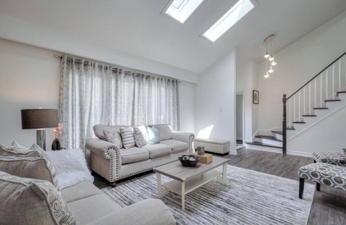 Innisfil Casa | Luxury 3BR Villa