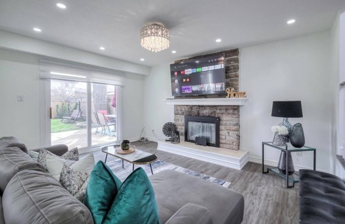 Innisfil Casa | Luxury 3BR Villa