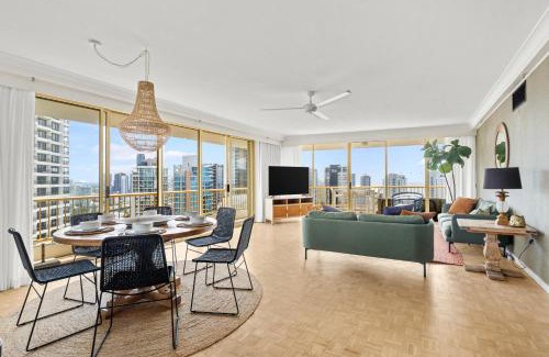 Main Beach Apartamento | Luxury 3BR with Ocean and Trackside GC 500 Views