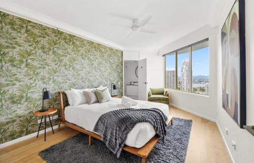 Main Beach Apartamento | Luxury 3BR with Ocean and Trackside GC 500 Views