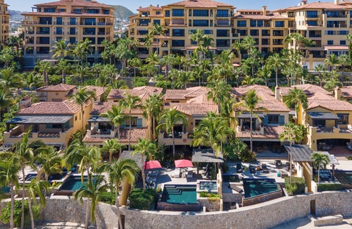El Medano Ejidal Villa | Luxury 4 Bd Beachfront Villa #6 in Cabo 5-Star Service