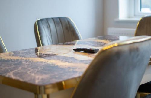 Chorlton-cum-Hardy Apartamento | Luxury 4 Bedroom Apartment