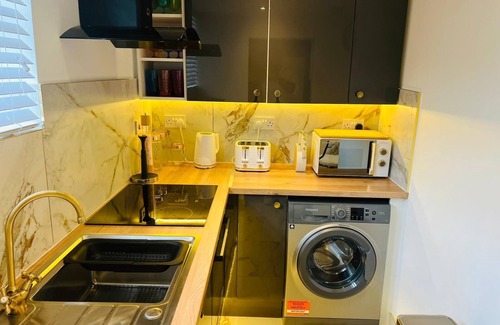 Luton Apartamento | Luxury 4 Bedroom Apartment