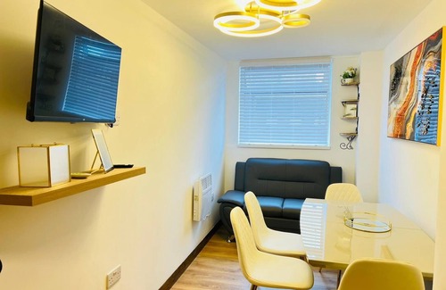 Luton Apartamento | Luxury 4 Bedroom Apartment