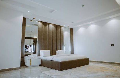 Ofin Casa | Luxury 4 Bedroom Apartment in Victoria Island
