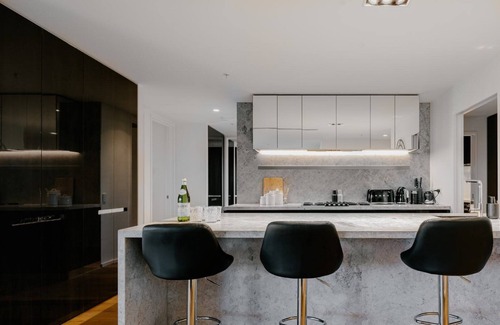 Melbourne Apartamento | Luxury 4 Bedroom Apt - Parking, pool and views