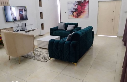 Ofin Casa | "Luxury 4-Bedroom Duplex in Lekki Lagos - Your Perfect Getaway