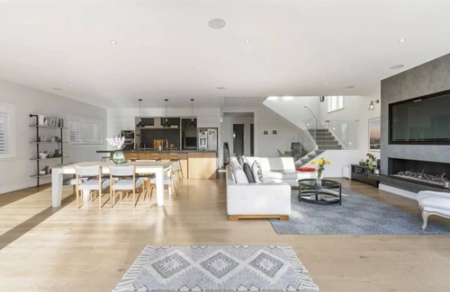 Grey Lynn Villa | Luxury 4 bedroom Grey Lynn Villa with Pool