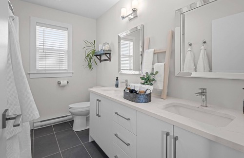 Halifax Casa | ☆ Luxury 3 Bedroom ☆Netflix Cable