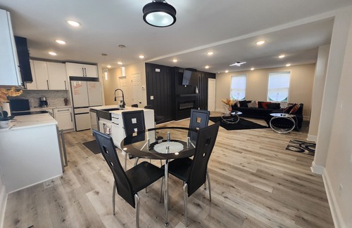 Stockbridge Casa | Luxury 4 Bedroom Stay in Stockbridge, GA!!!