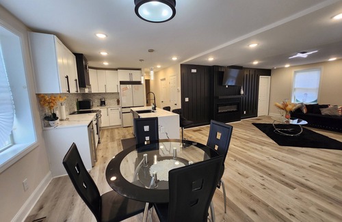 Stockbridge Casa | Luxury 4 Bedroom Stay in Stockbridge, GA!!!