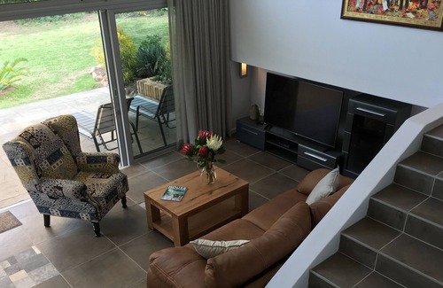 Stellenbosch Villa | Villa de lujo de 4 dormitorios con piscina privada y jardín en Stellenbosch