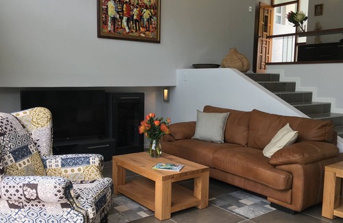 Stellenbosch Villa | Villa de lujo de 4 dormitorios con piscina privada y jardín en Stellenbosch