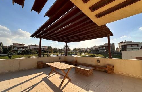 Nasr City Apartamento | Luxury 4 Bedroom Villa at Gardenia City Compound
