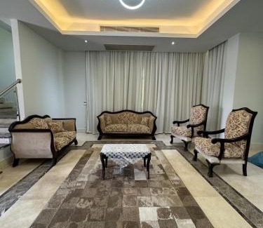 Nasr City Apartamento | Luxury 4 Bedroom Villa at Gardenia City Compound