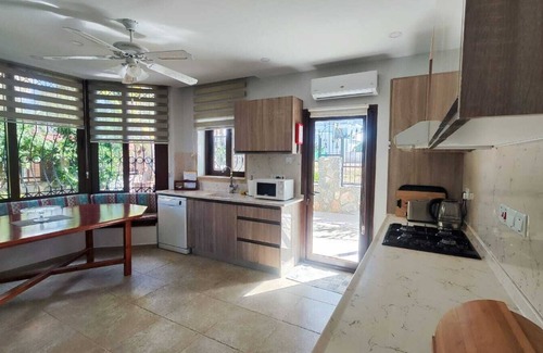 Dogankoy Villa | Lujosa villa de 3 dormitorios en Bellapais, vistas a la montaña y al mar, comentarios increíbles