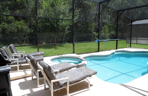 Historic Downtown Kissimmee Villa | Enorme villa de 4 dormitorios en el cerrada Bellavida Resort