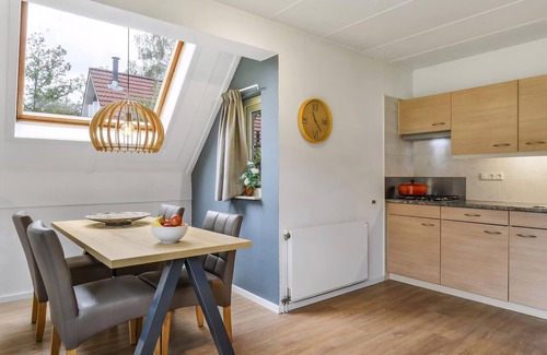 Enter Casa | Luxury 4-person bungalow in the holiday park Landal Landgoed De Elsgraven