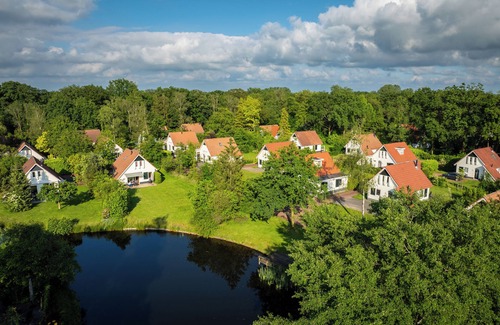 Enter Casa | Luxury 4-person bungalow in the holiday park Landal Landgoed De Elsgraven