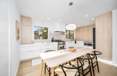 Harbor Casa | Luxury 4 Story home next to Alamitos Yacht Club. Steps to Beach and Bay.