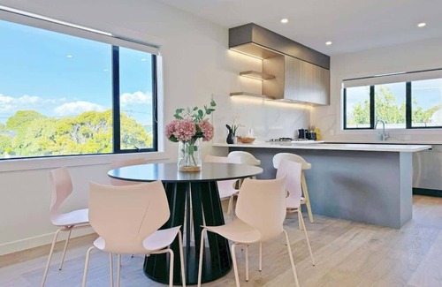 Greenlane Condominio | Luxury 4B Townhouse in Greenlane - ASB Showgrounds
