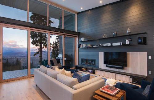 Truckee Casa | Luxury 4BD True Ski-In/Ski-Out Mid-Mountain Residence - Stellar Northstar