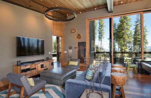 Truckee Casa | Luxury 4BD True Ski-In/Ski-Out Mid-Mountain Residence - Trailside Northstar