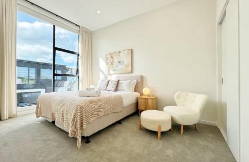 Greenlane Casa | Luxury 4Bedroom Townhouse in Central Greenlane - ASB Showgrounds & Cornwall Park