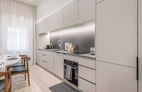 Downtown Montreal Apartamento | Luxury 4BR/3BA Penthouse with Private Terrace