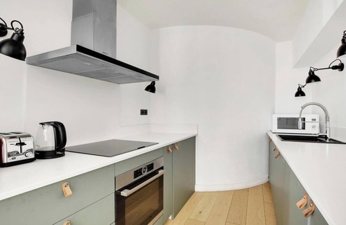 Odeon Apartamento | LUXURY 4BR APARTMENT WITH STUNNING JARDIN DU LUXEMBOURG VIEW - 120 SQM