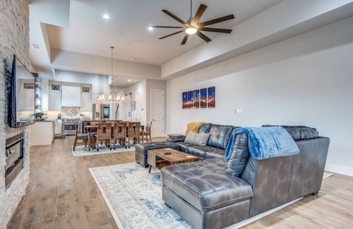 Old East Dallas Casa | Nuevo hogar de 9 camas a 5 minutos de Greenville y DT