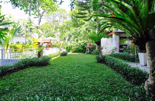 Seminyak Villa | Lujo 4Br Privado + espaciosa vida tropical + personal, cerca de seminyak