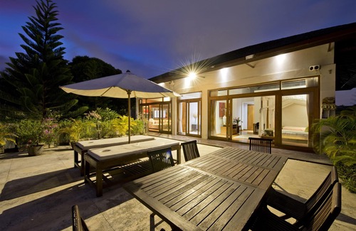 Seminyak Villa | Lujo 4Br Privado + espaciosa vida tropical + personal, cerca de seminyak