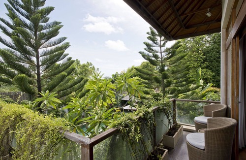Seminyak Villa | Lujo 4Br Privado + espaciosa vida tropical + personal, cerca de seminyak