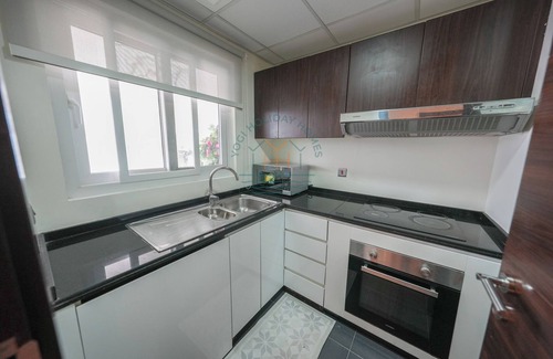 Dubai Apartamento | Luxury 4BR Villa With Private Garden