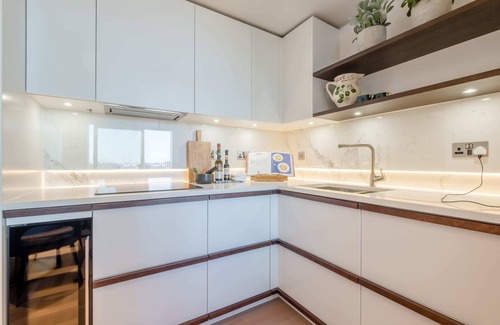 Paddington Apartamento | Luxury 4th floor 2 bed with Balcony