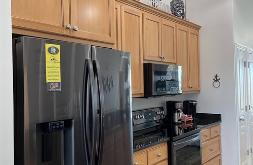 Mexico Beach Condominio | Luxury 5⭐️ 3bd3ba condo sleeps 10 with Double water views & a private boat slip