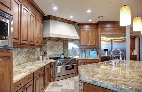 Las Sendas Casa | Luxury 5 Bdrm 5 Bath Retreat, Gorgeous Red Mountain Views, Private Pool/Spa