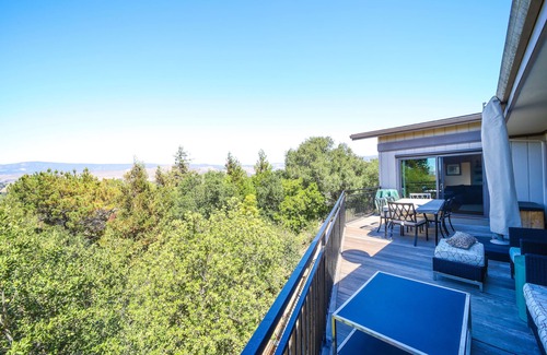 San Luis Obispo Casa | Luxury 5-bed/4-bath in foothills w/ stunning mountain views, close to campus